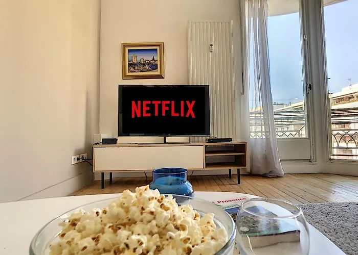 Nestor&jeeves - Gloria - Very Close Sea - Prestigious Building *